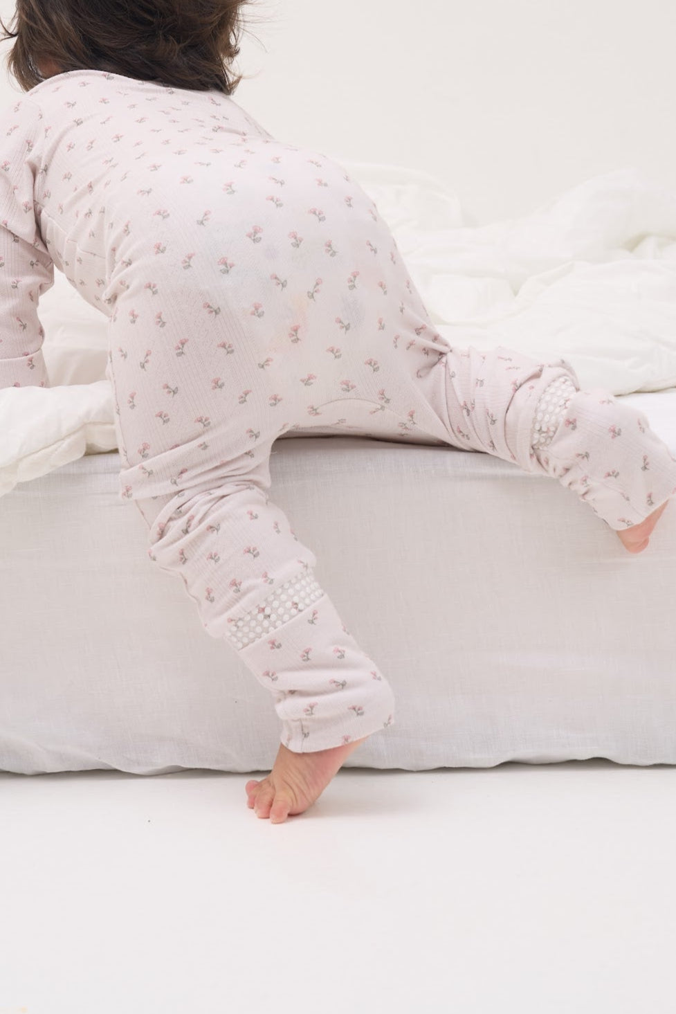 Garden Spray Pointelle Magnetic Sleepsuit